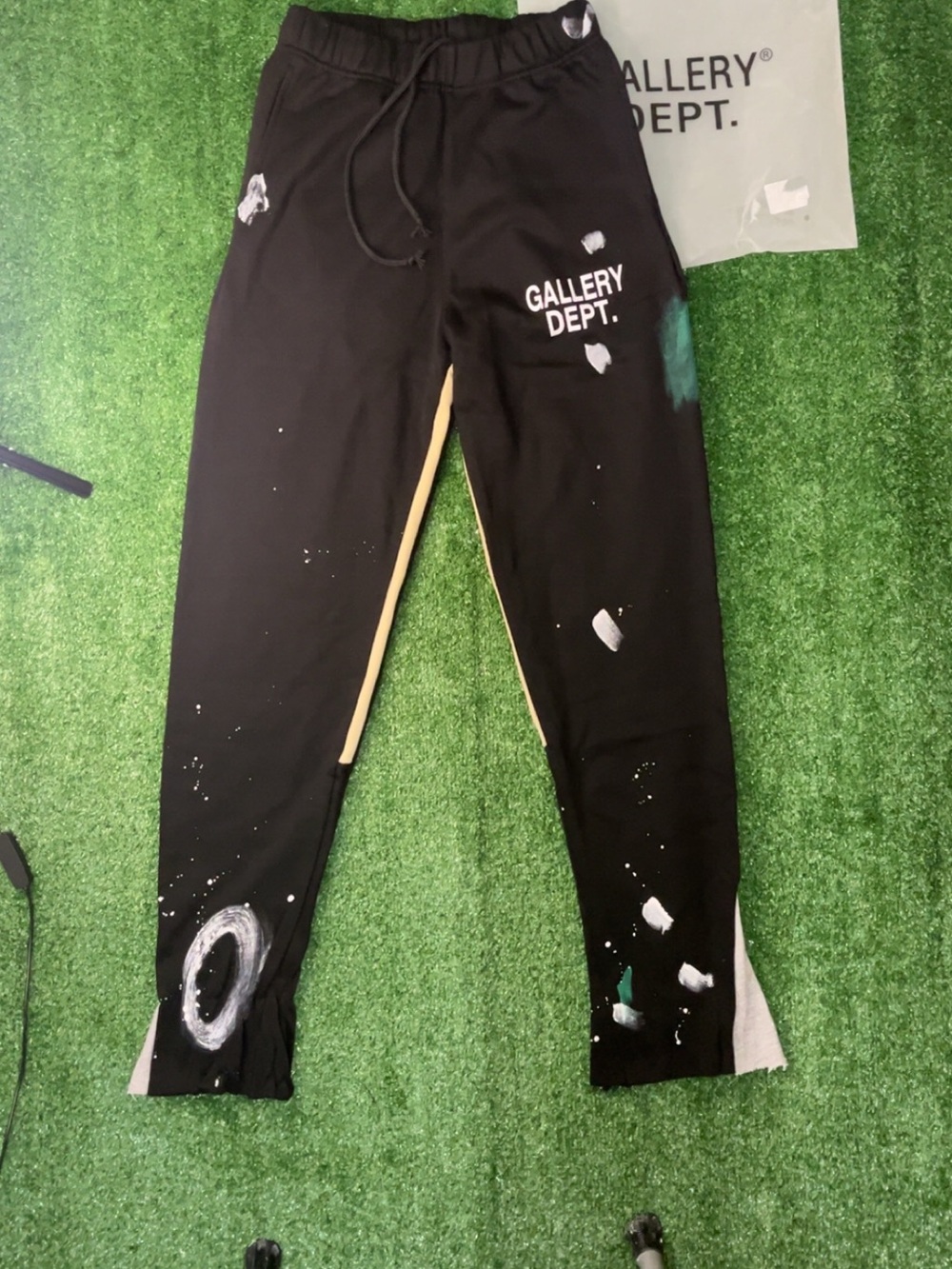 Gallery Dept. Paint Splatter Flare Sweatpants Black - Medium